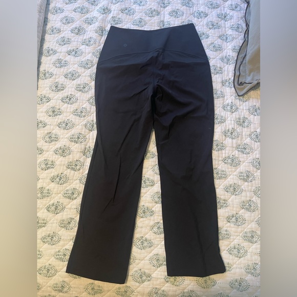 Lululemon Smooth Fit Pull-On High-Rise Cropped Pants - Picture 5 of 6